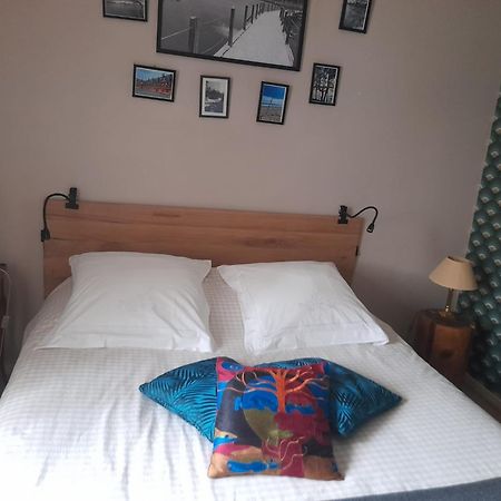 Aux Glycines Bed & Breakfast Marcilly-Ogny Dış mekan fotoğraf
